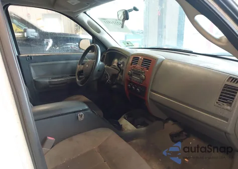 2005 Dodge Dakota Slt from USA, damaged, VIN 1D7HW48K15S262562